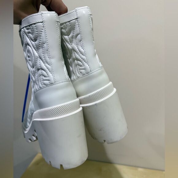 Gucci Trip Zip Front Ankle Boots White Rhombus GG Quilted Block Heel - Picture 6 of 10